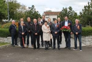 Poklonitev spominu na sovjetskega partizana4